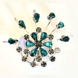 Vintage MCM SilverTone Prong Set  Crystals Atomic Floral Design Brooch Starburst